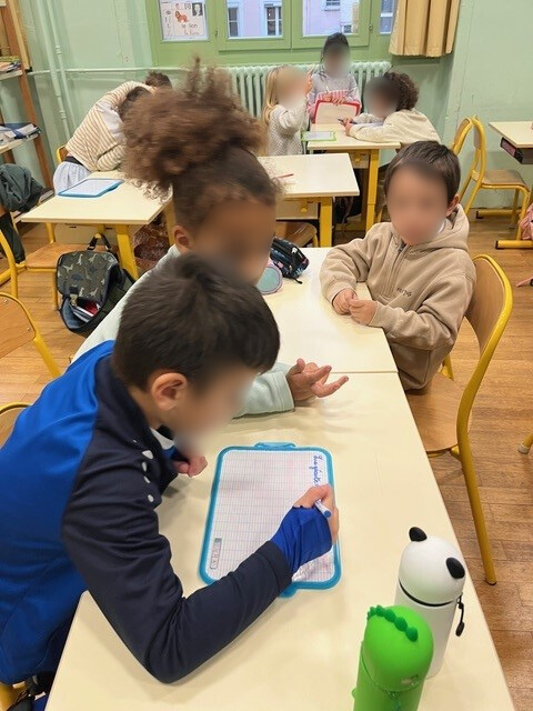 photo des élèves qui travaillent 3